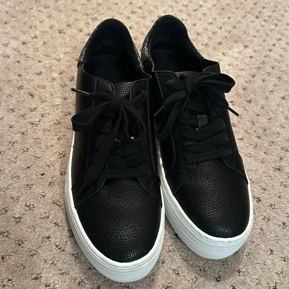 Black Leather Sneakers - Picture 7 of 7